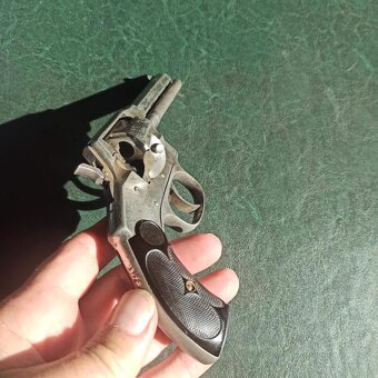 Revolver Hopkins Allen XL5 ráže 38SW DA s vytahovačem - 4