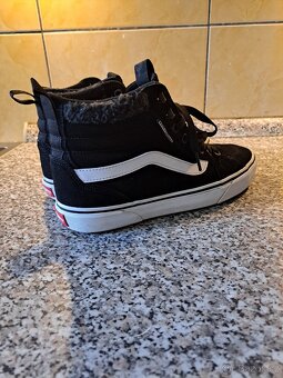 Kotníkové boty Vans - vel. 40,5 - 4