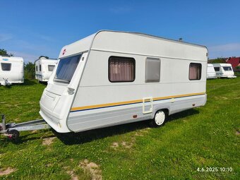 Burstner Fun 430, špičkový stav - jako nový, předstan - 4