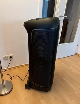 JBL Partyboxu Ultimate - 4