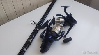 2 x navi SHIMANO BIG BAITRUNNER M. 2x prut CHUB SNOOPER 12‘ - 4