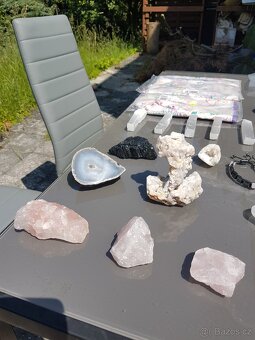 Kameny nabité na Slunci a Měsíci v jahodovém úplňku 11.6. - 4