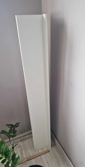 bílá obývací TV stěna (2x skříň, 1x komoda, 1x police) - [8. - 4