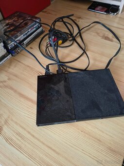 PlayStation 2 - 4