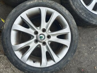 Octavia 2 ALU kola 5x112 225/45 r17 - 4