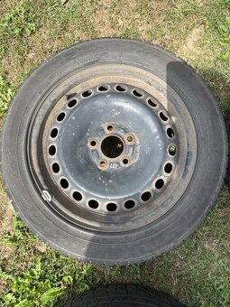Plechové disky 16” + letní pneu Nokian – Ford Focus (r. 2006 - 4