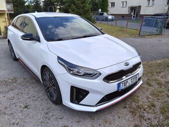 Kia ProCeed GT - 4