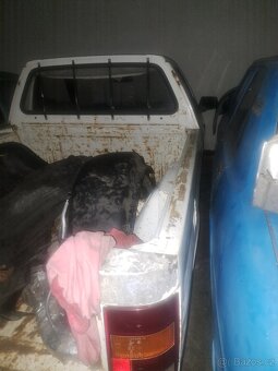 Prodám na Škoda Favorit pick up na náhradní díly - 4