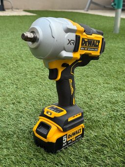 Dewalt DCF961 rázový utahovák 18V momentem až 2373 Nm TOP - 4