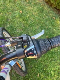 Dívčí kolo vel. 24 - 4