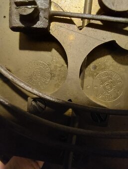 Staré nástěnné hodiny GUSTAV BECKER – funkční, originál - 4