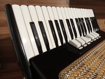 Akordeon (harmonika, heligonka) Delicia jako nová - 4