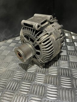 //Alternátor Mercedes 2.2/2.7/3.0CDI// - 4