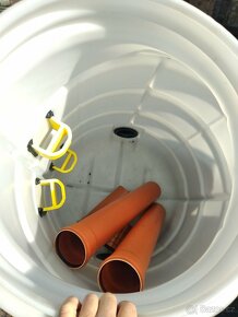 Revizni šachta kanalizace - 4