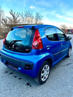 Peugeot 107, TK 2/2028, servisní kn. Super stav. - 4