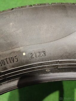 4ks zanovni letni 215/55/17 pirelli - 4
