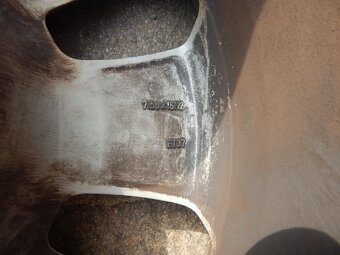 kola Audi A6- R16-ET37 - 4