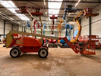 PRACOVNÍ TERÉNNÍ KLOUBOVÁ PLOŠINA JLG 600 AJ - 4