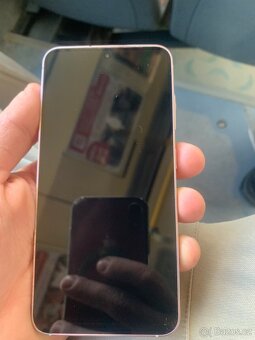 Prodam Samsung Galaxy S23 8/256 gb Fialovej - 4