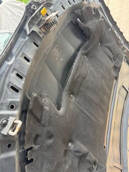 BMW E90/E91 LCI Facelift kapota blacksaphire - 4
