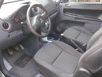 Mitsubishi COLT - 4