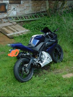 Yamaha YZF R125 - 4
