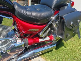 Suzuki Intruder 1400 - 4