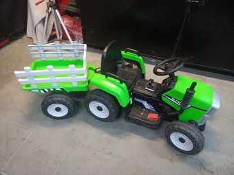 Dětský elektrický traktůrek - 4