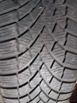 Prodám Sadu pneu 205/60/16 Continental Zimni - 4