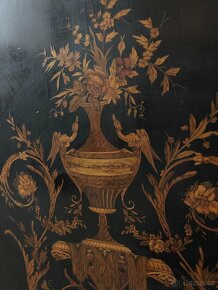 Starožitná intarzovaná skříňka s mramorovou deskou - 4