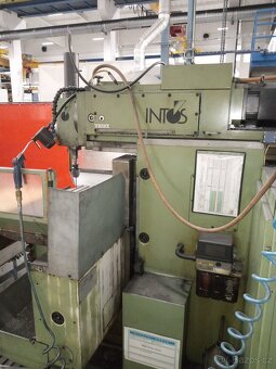 Frézka FNG 40 CNC - 4