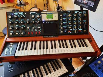 Minimoog Voyager Lunar Cherry, použité, dobrý stav - 4