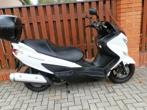 Suzuki Burgman 125 (2018) - 4