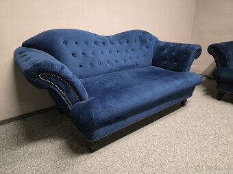 Modrý stylový zdobený gauč semiš - 4