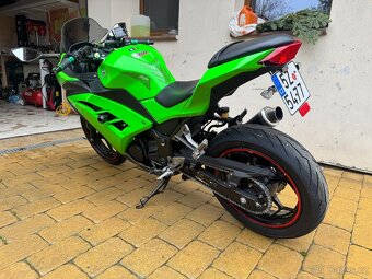 Kawasaki ninja 300 - 4