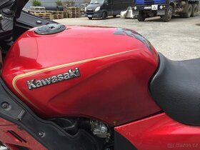Kawasaki GTR 1000 - 4