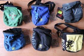 Karabiny, maglajzpytlíky,smyčky a další horolezecké vybavení - 4
