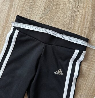 Sportovní 3/4 legíny Adidas vel. 116 - 4