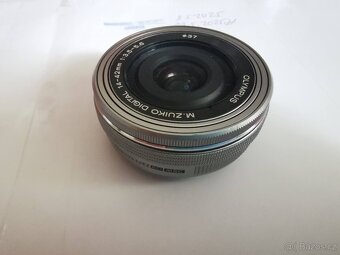 Olympus M.ZuikoDigital ED 14‑42mm f/3,5‑5,6 Pancake - 4