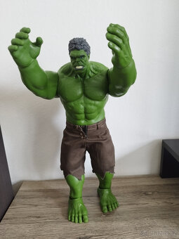 Velké Marvel figurky: (Hulka 42cm a Captain America 40cm) - 4