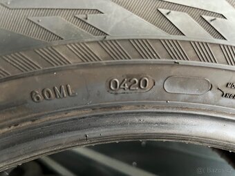 235/60 R18 107V - 4