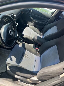 Golf 4 85kw , rok 1999 na ND nebo Opravu - 4