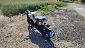 Husqvarna Svartpilen 125 - 4