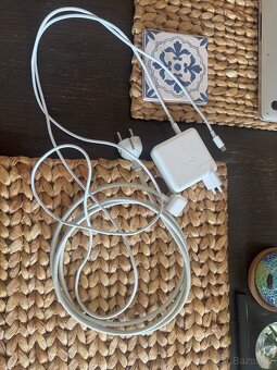 MacBook Pro - 4