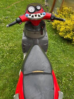 Skutr Derbi predator - 4