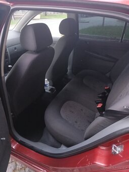 Prodám ŠKODA FABIA 1.4 MPI - 4
