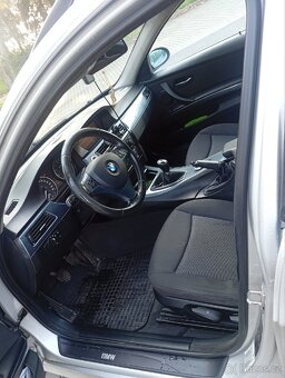 BMW e91 325i 160kw - 4