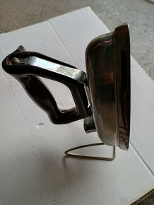 Stará elektrická žehlička - 4