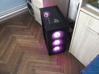 herní PC - i5 9600K+RX5700xt+16GB RAM - 4