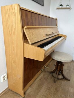 Prodám piano Rösler se stoličkou - 4